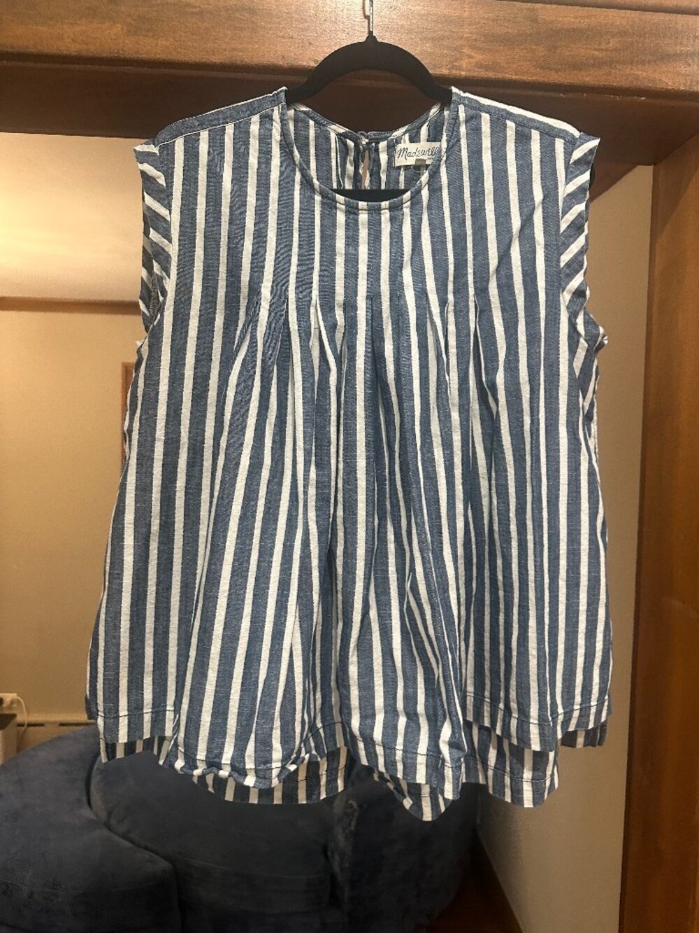 Madewell Women's Striped Blue & White 100% Cotton Sleeveless Shirt, Size Medium